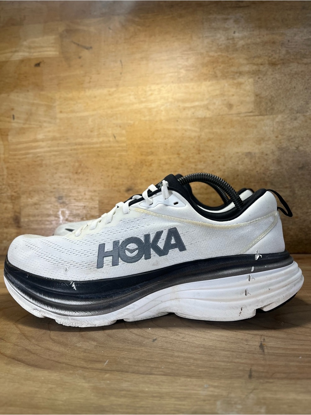 Hoka One One Bondi 8 REFLECTIVE Mens Sz 10.5 Running Shoes Sneakers White Black - Picture 4 of 14